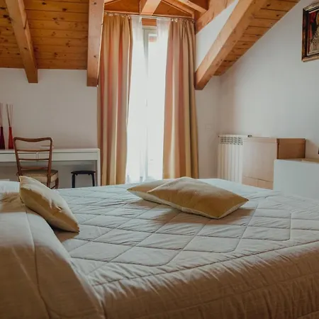 Appartement La Briciola - Mansarda Per 4 - Ampia Terrazza Lt *